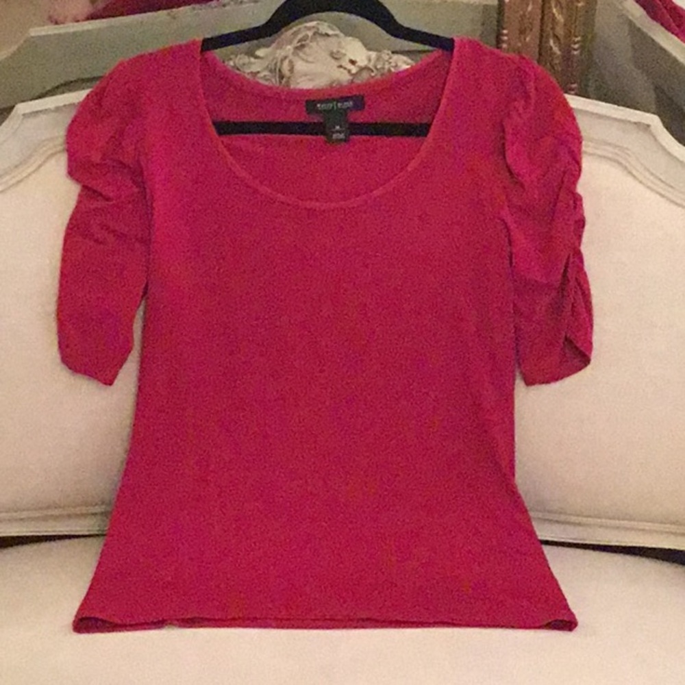 White House Black Market RUCHED Sleeve Top Medium